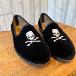 Del Toro Skull Black Velvet Loafers Size 7.5. EUC